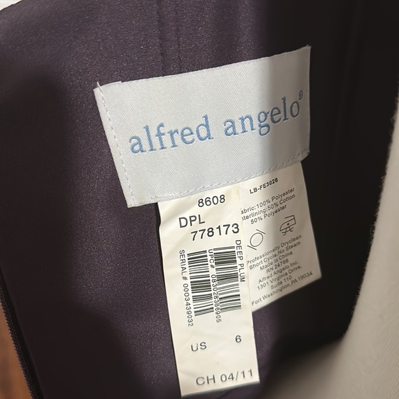 Purple dress, like new. - Picture 5 of 5